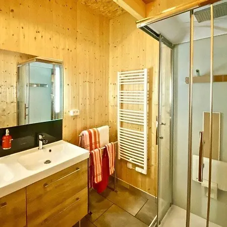 In Avit With 2 Bedrooms Hébergement de vacances Saint-Avit (Charente)