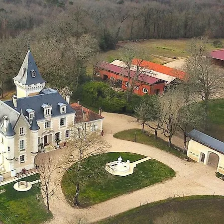 In Avit With 2 Bedrooms Hébergement de vacances