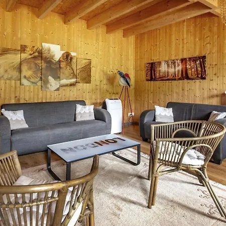 In Avit With 2 Bedrooms *
